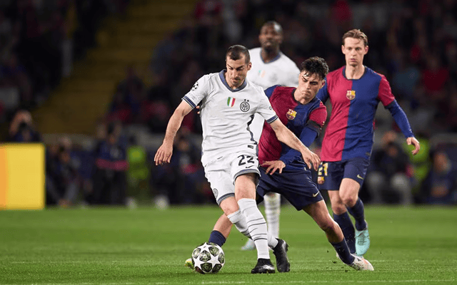 🎮HLE 1-0 T1：Peyz天肥卢锡安无力回天，HLE首局先下一城（🎮HLE先拔头筹1-0 T1：Peyz卢锡安再肥难救主，首局HLE收下胜利）