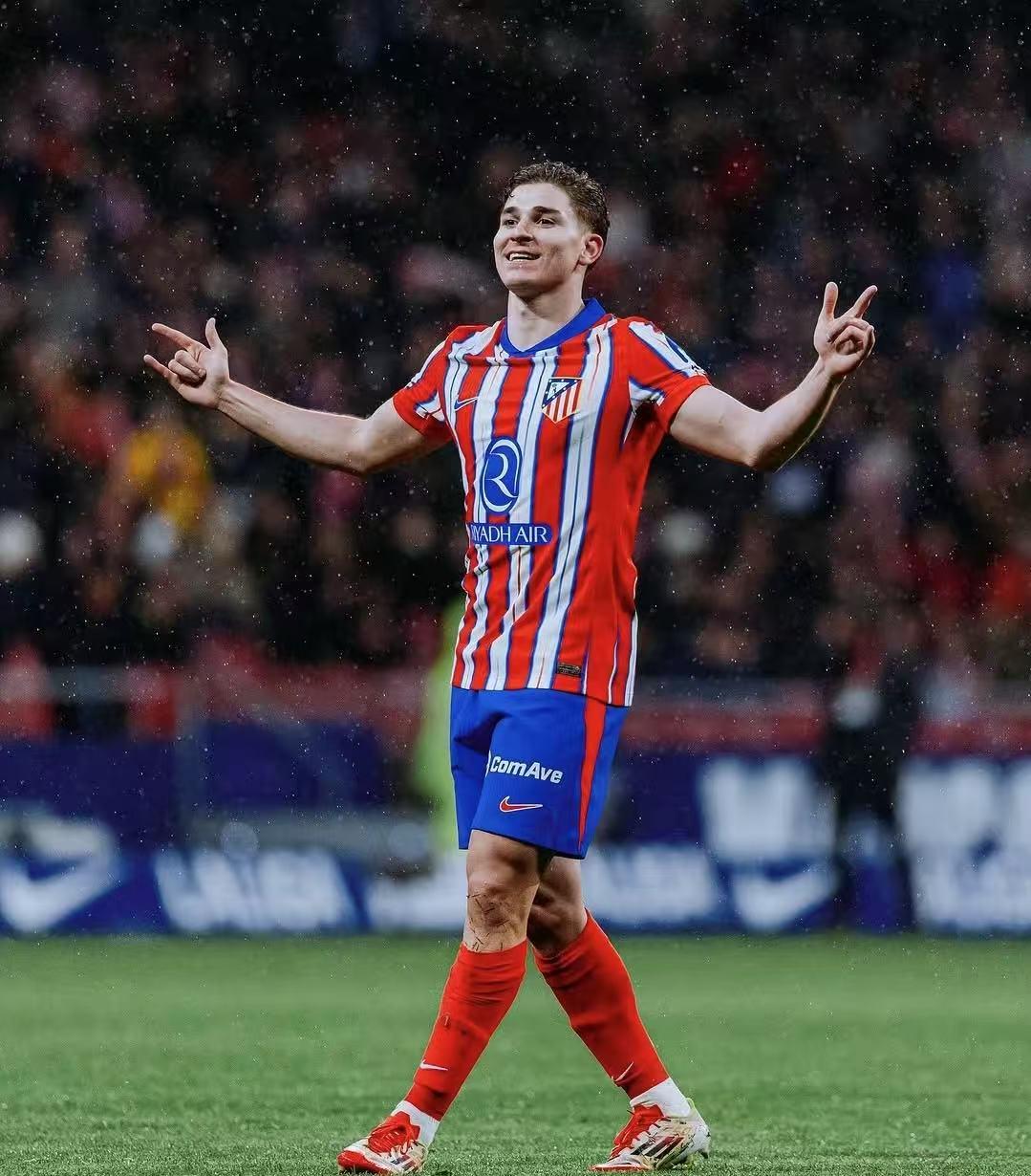 韩K联半场：李东俊、杜甘季奇造杀机，全北现代暂0-0首尔（韩职联半场：李东俊与杜甘季奇频造险，全北现代暂与首尔互交白卷）