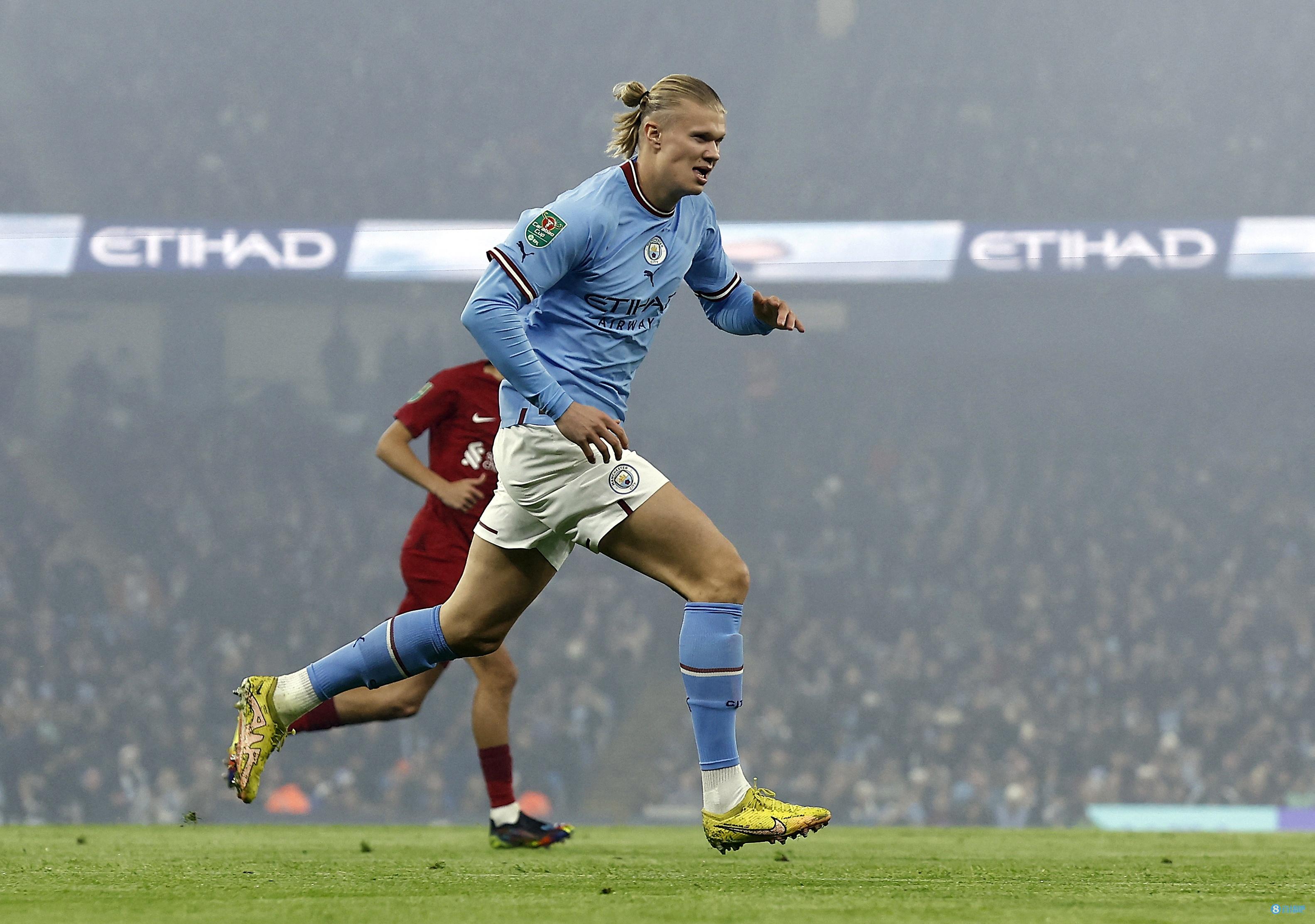 热议国安夺足协杯：河南经验不足，希望国安明年外战别搞砸（国安足协杯夺冠引热议：河南经验短板凸显，盼国安明年外战别掉链子）