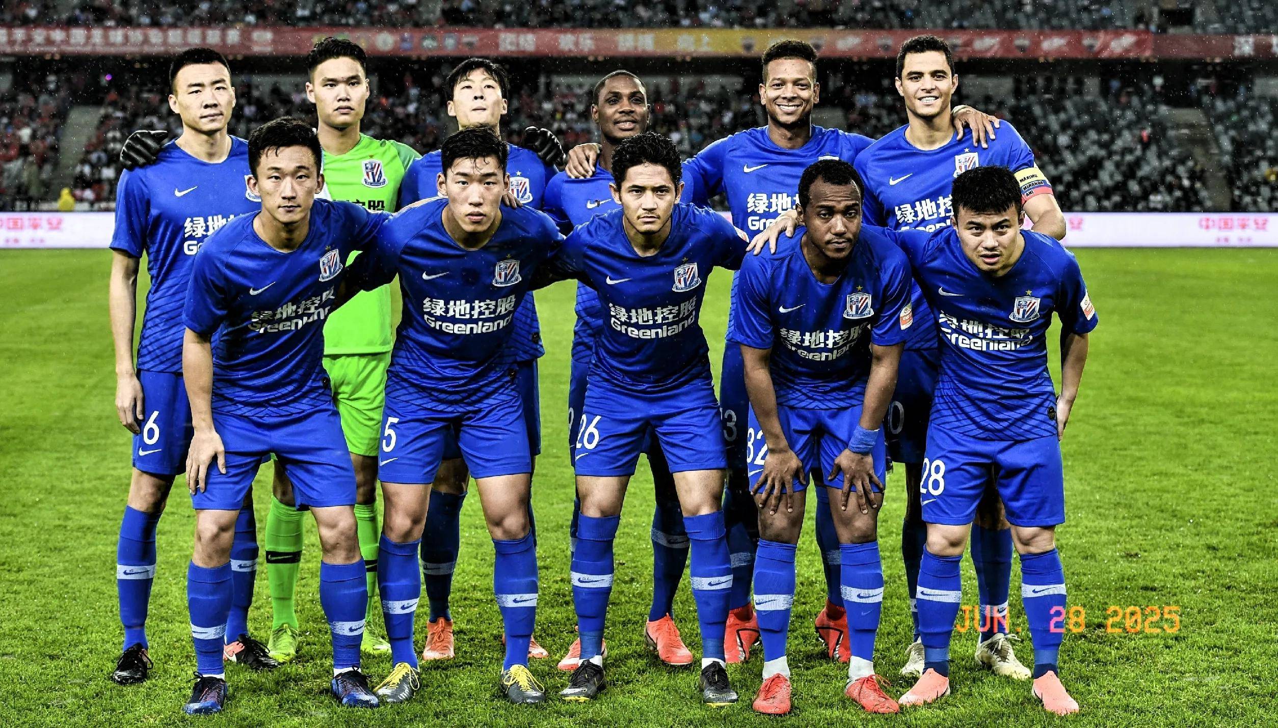 巴西前锋胡尔克39岁仍在巅峰状态！胡尔克在本赛季...（39岁胡尔克巅峰不减：巴西锋霸本赛季持续高光）