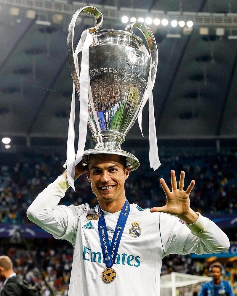 卡恩：近13个赛季德甲拜仁12次夺冠，从长远看这是不健康的（卡恩：拜仁近13季12冠，长期一家独大不利德甲健康）