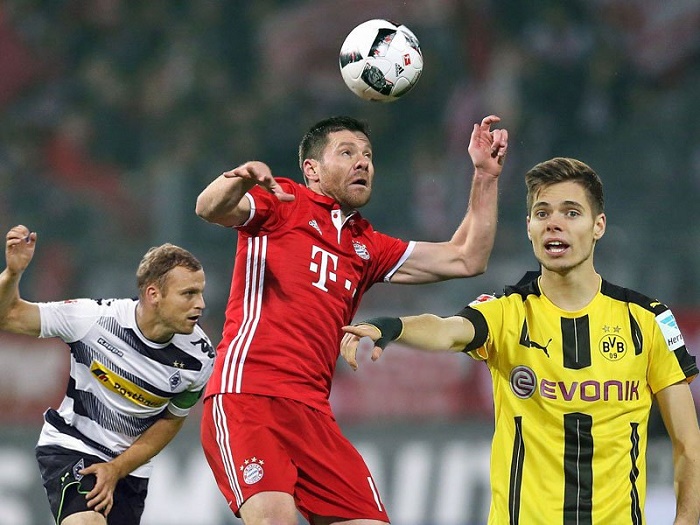 53岁齐达内拒绝接手！皇马寻找阿隆索替身：已接触2名主帅（齐达内53岁婉拒执教，皇马为阿隆索寻备选：已与两位主帅接触）